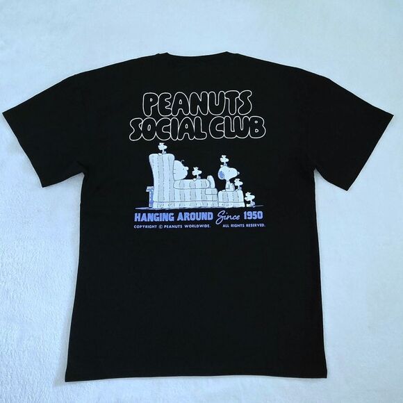 Peanuts Other - Peanuts "Peanuts Social Club" Graphic Tee👕 - NWOT